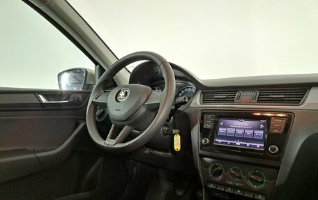 Skoda Rapid I, 2019 год, 1 350 000 рублей, 15 фотография