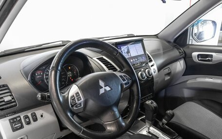 Mitsubishi Pajero Sport II рестайлинг, 2011 год, 1 700 000 рублей, 5 фотография