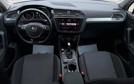 Volkswagen Tiguan II, 2020 год, 2 220 000 рублей, 13 фотография