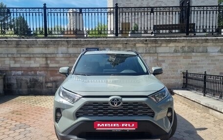 Toyota RAV4, 2020 год, 3 250 000 рублей, 5 фотография
