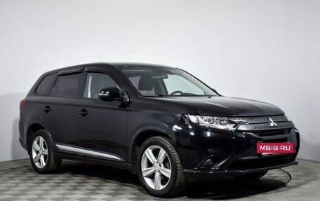 Mitsubishi Outlander III рестайлинг 3, 2017 год, 1 609 000 рублей, 3 фотография