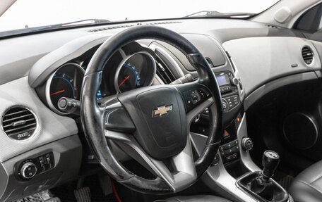 Chevrolet Cruze II, 2013 год, 800 000 рублей, 5 фотография