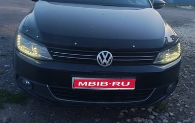 Volkswagen Jetta VI, 2013 год, 899 999 рублей, 1 фотография