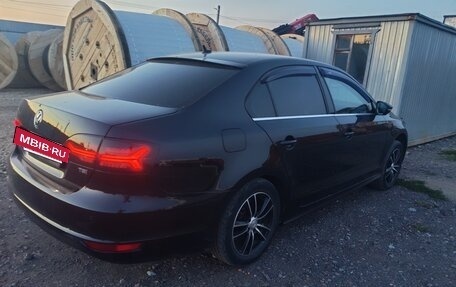 Volkswagen Jetta VI, 2013 год, 899 999 рублей, 4 фотография