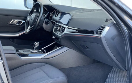 BMW 3 серия, 2019 год, 2 950 000 рублей, 6 фотография