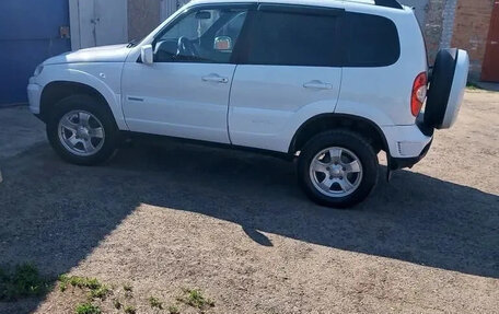 Chevrolet Niva I рестайлинг, 2011 год, 600 000 рублей, 9 фотография