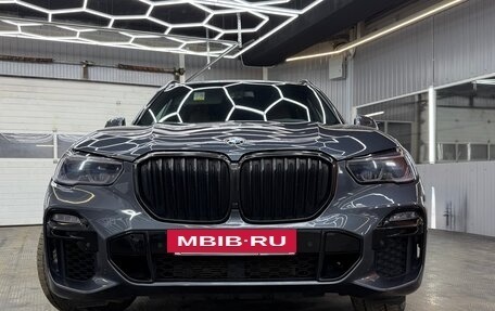 BMW X5, 2019 год, 5 700 000 рублей, 2 фотография