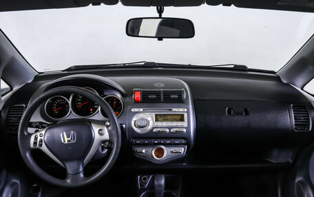 Honda Jazz I рестайлинг, 2006 год, 650 000 рублей, 14 фотография