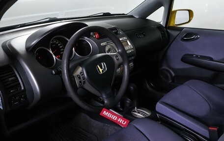 Honda Jazz I рестайлинг, 2006 год, 650 000 рублей, 15 фотография
