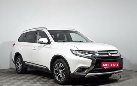 Mitsubishi Outlander III рестайлинг 3, 2017 год, 1 997 696 рублей, 3 фотография