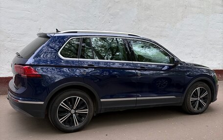 Volkswagen Tiguan II, 2019 год, 2 710 000 рублей, 2 фотография