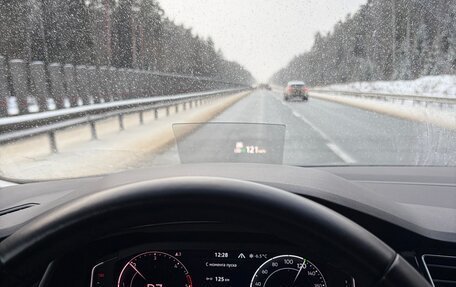 Volkswagen Tiguan II, 2019 год, 2 710 000 рублей, 4 фотография