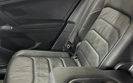 Volkswagen Tiguan II, 2019 год, 2 710 000 рублей, 6 фотография