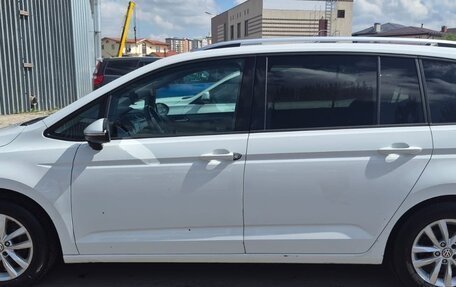 Volkswagen Touran III, 2018 год, 1 400 000 рублей, 2 фотография