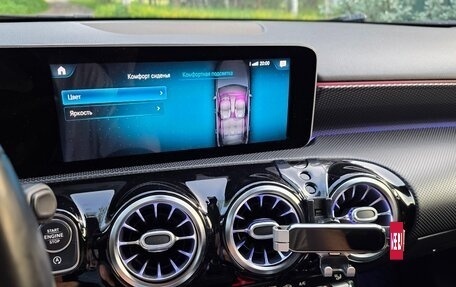 Mercedes-Benz A-Класс, 2018 год, 2 200 000 рублей, 15 фотография