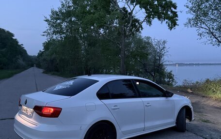 Volkswagen Jetta VI, 2015 год, 700 000 рублей, 5 фотография