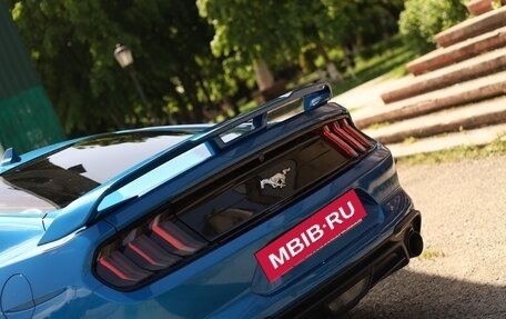 Ford Mustang VI рестайлинг, 2021 год, 4 500 000 рублей, 3 фотография