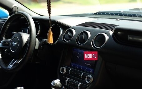 Ford Mustang VI рестайлинг, 2021 год, 4 500 000 рублей, 12 фотография