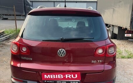 Volkswagen Tiguan I, 2009 год, 1 000 000 рублей, 2 фотография