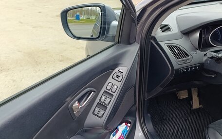 Hyundai ix35 I рестайлинг, 2012 год, 1 200 000 рублей, 9 фотография