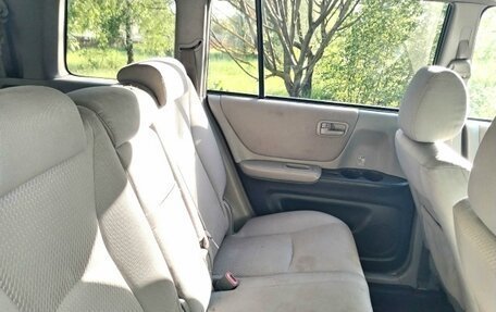 Toyota Highlander III, 2005 год, 970 000 рублей, 6 фотография