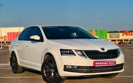 Skoda Octavia, 2017 год, 1 980 000 рублей, 3 фотография