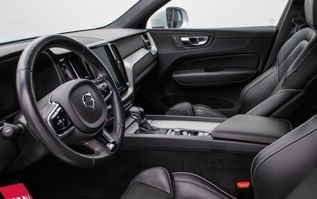Volvo XC60 II, 2019 год, 3 580 000 рублей, 10 фотография