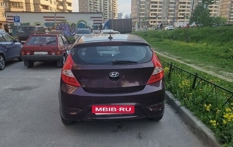 Hyundai Solaris II рестайлинг, 2012 год, 33 000 рублей, 3 фотография