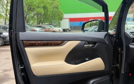 Toyota Alphard III, 2019 год, 4 700 000 рублей, 10 фотография