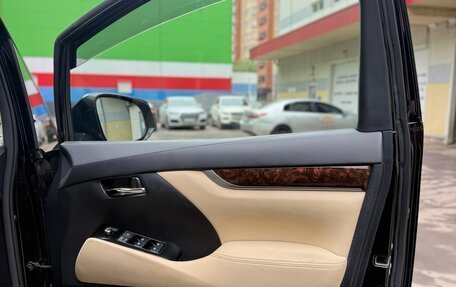 Toyota Alphard III, 2019 год, 4 700 000 рублей, 12 фотография