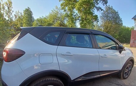 Renault Kaptur I рестайлинг, 2021 год, 2 350 000 рублей, 2 фотография