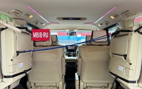 Toyota Alphard III, 2019 год, 4 700 000 рублей, 17 фотография
