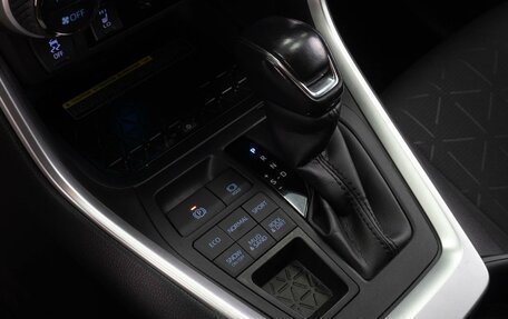 Toyota RAV4, 2020 год, 4 249 000 рублей, 24 фотография