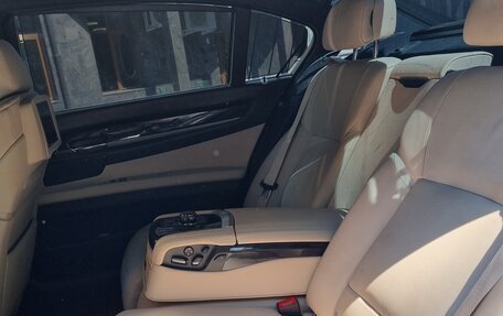 BMW 7 серия, 2010 год, 1 620 000 рублей, 13 фотография