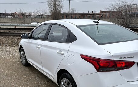 Hyundai Solaris II рестайлинг, 2021 год, 1 400 000 рублей, 4 фотография