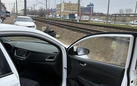 Hyundai Solaris II рестайлинг, 2021 год, 1 400 000 рублей, 16 фотография