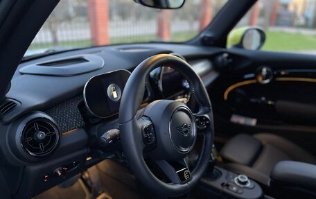 MINI Hatch, 2021 год, 3 000 000 рублей, 2 фотография