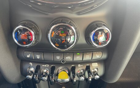 MINI Hatch, 2021 год, 3 000 000 рублей, 7 фотография