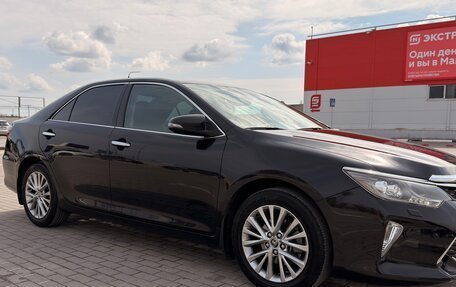 Toyota Camry, 2017 год, 2 640 000 рублей, 3 фотография