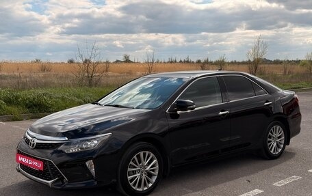 Toyota Camry, 2017 год, 2 640 000 рублей, 9 фотография