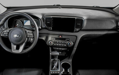 KIA Sportage IV рестайлинг, 2018 год, 2 095 000 рублей, 11 фотография