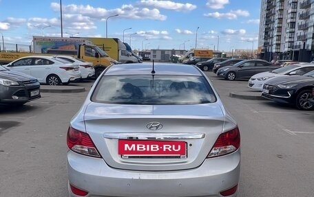 Hyundai Solaris II рестайлинг, 2012 год, 650 000 рублей, 10 фотография