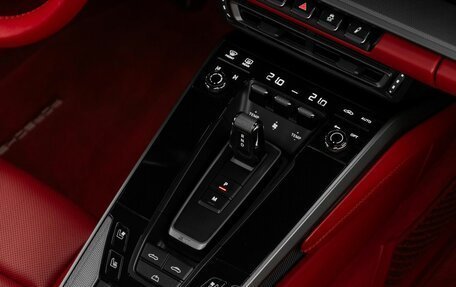 Porsche 911, 2019 год, 14 740 000 рублей, 27 фотография