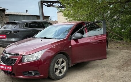 Chevrolet Cruze II, 2010 год, 515 000 рублей, 2 фотография