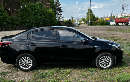 KIA Rio IV, 2019 год, 1 300 000 рублей, 9 фотография
