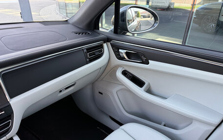 Porsche Macan I рестайлинг, 2026 год, 12 390 000 рублей, 24 фотография