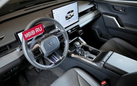 Toyota RAV4, 2026 год, 4 300 000 рублей, 11 фотография