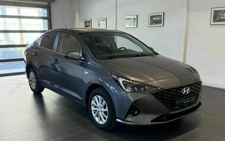 Hyundai Solaris II рестайлинг, 2021 год, 1 690 000 рублей, 3 фотография