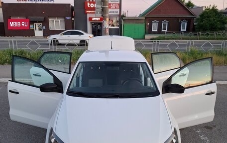 Volkswagen Polo VI (EU Market), 2014 год, 680 000 рублей, 2 фотография