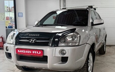 Hyundai Tucson III, 2007 год, 789 000 рублей, 2 фотография